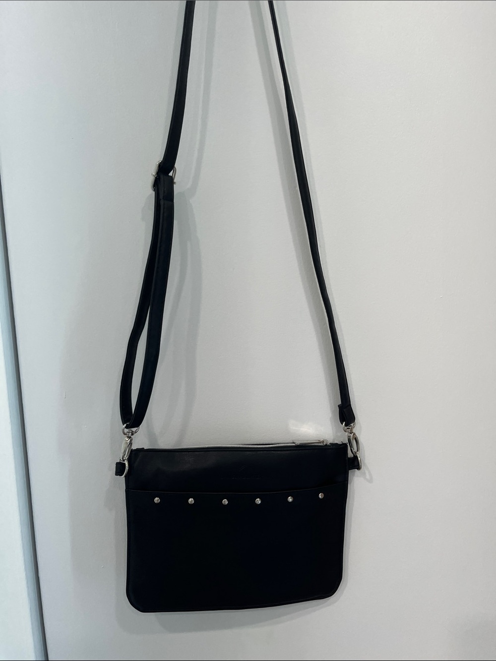 Daniel Hechter Black Leather Crossbody Bag - Picture 1 of 3